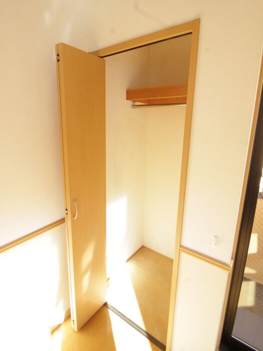 物件内観写真15　(収納)