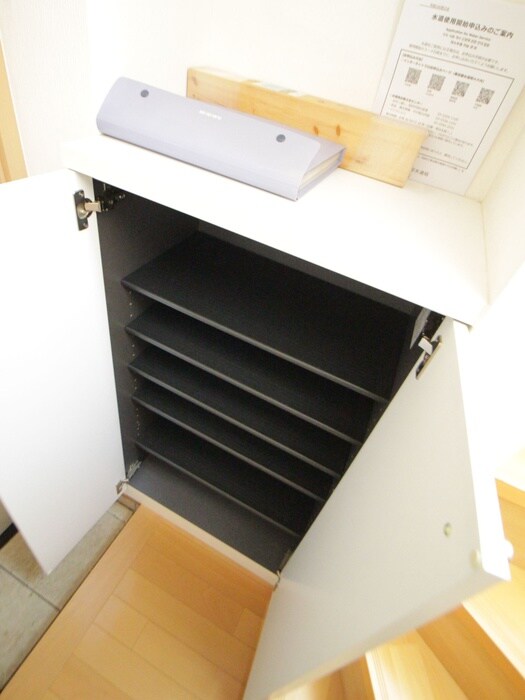 物件内観写真19　(靴箱)