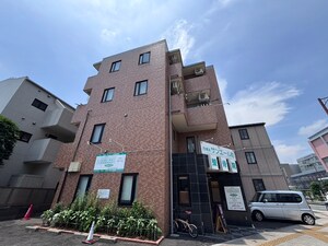 八代ビル外観写真