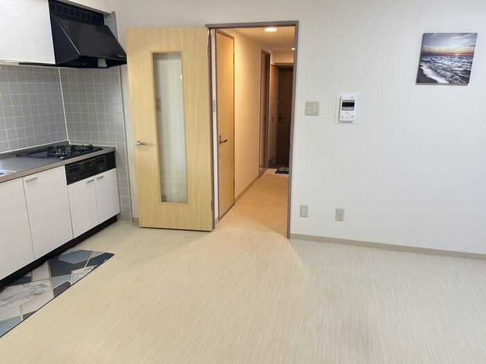 物件内観写真13　(玄関)