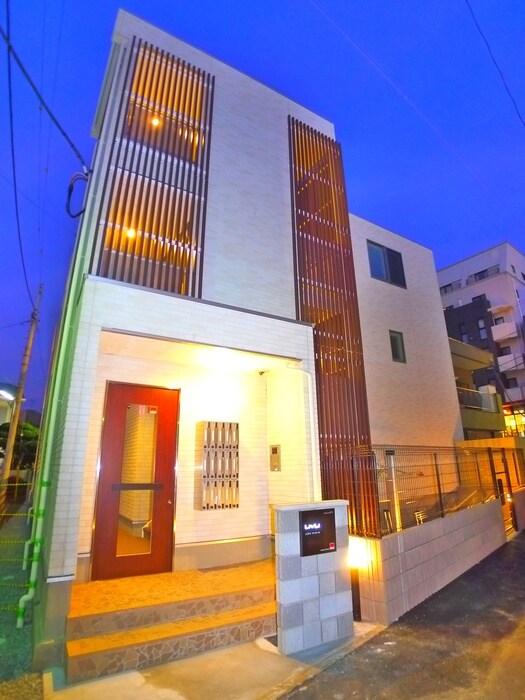 物件外観写真1　(外観写真)