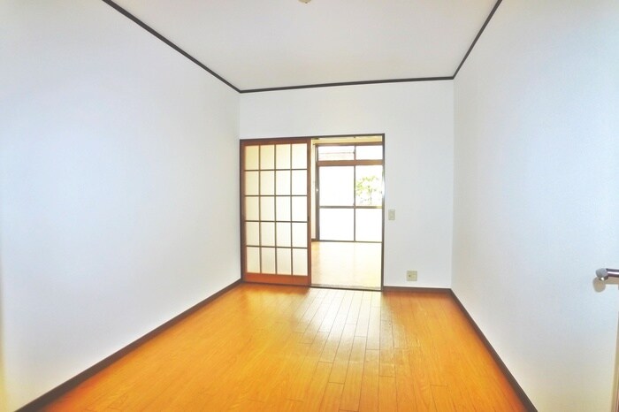 物件内観写真7　(居室)