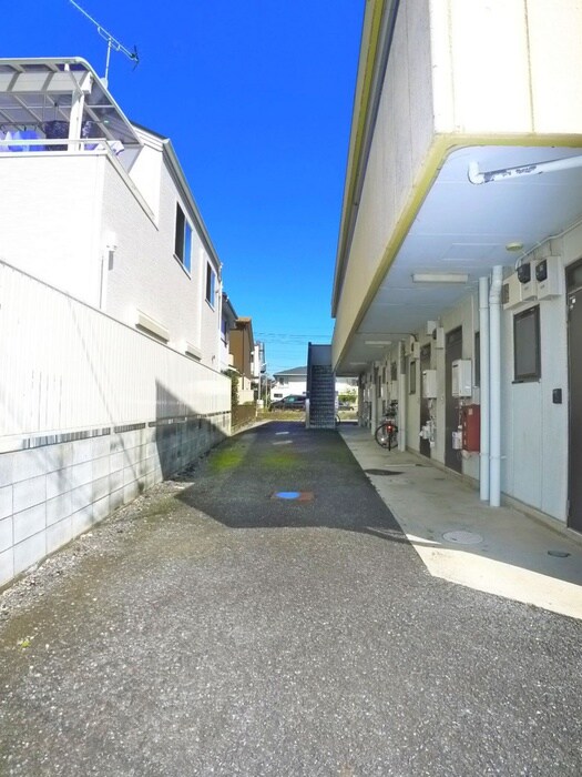 物件外観写真5　(エントランス部分)