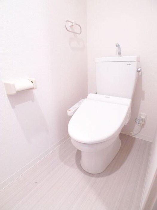 物件内観写真13　(トイレ)