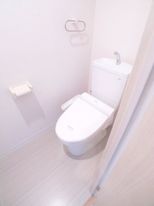 物件内観写真16　(トイレ)