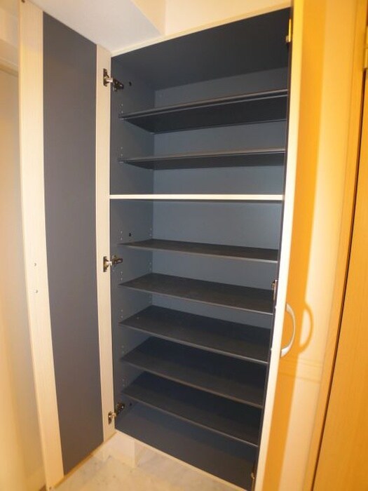 物件内観写真17　(靴箱)