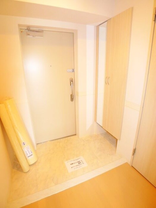 物件内観写真18　(玄関)