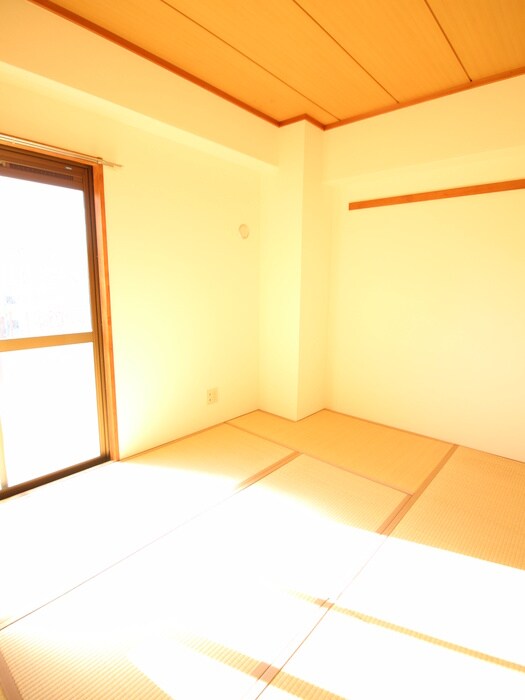 物件内観写真10　(居室)