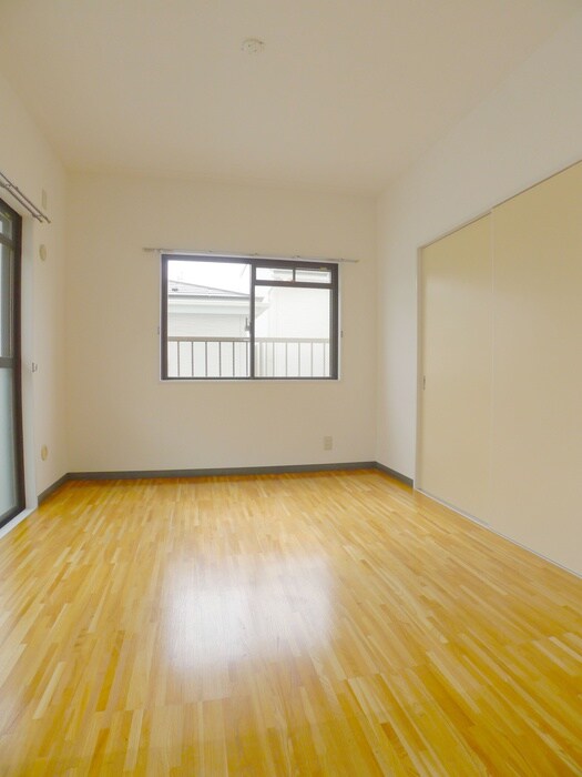 物件内観写真10　(居室)