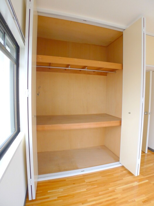 物件内観写真11　(収納)
