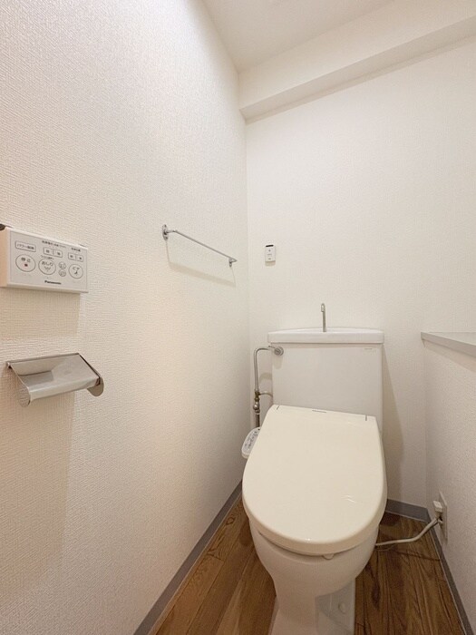 物件内観写真14　(トイレ)