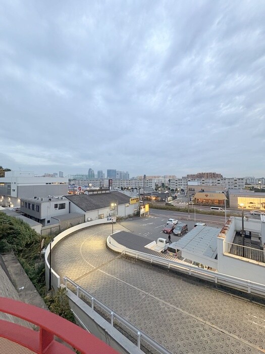 物件内観写真18　(室内からの展望)