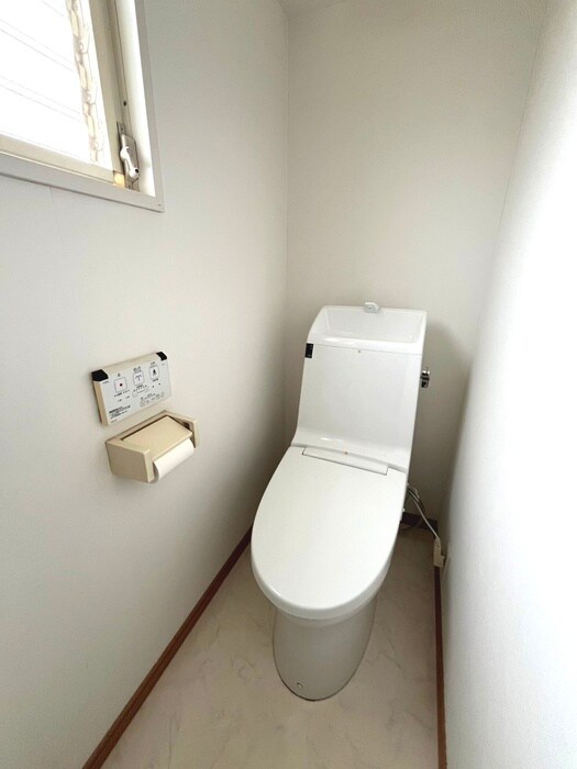 物件内観写真15　(トイレ)