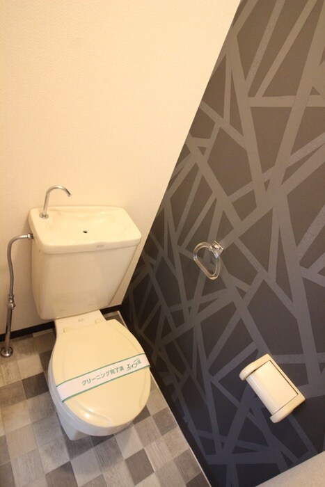 物件内観写真11　(トイレ)