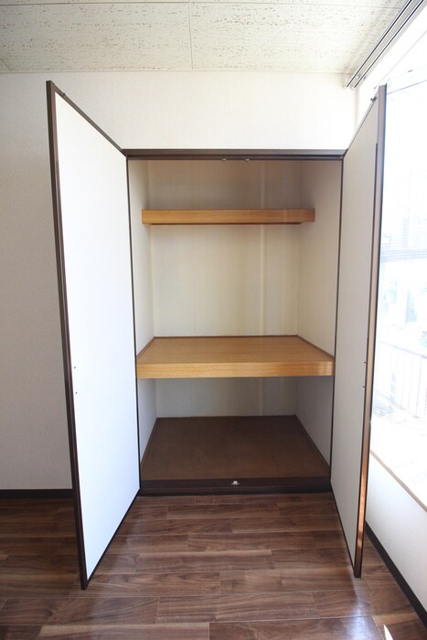 物件内観写真15　(収納)