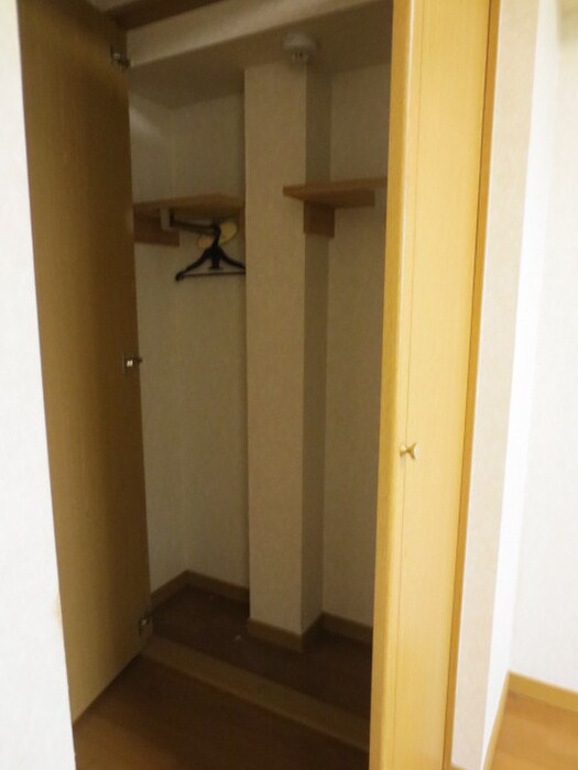 物件内観写真12　(収納)