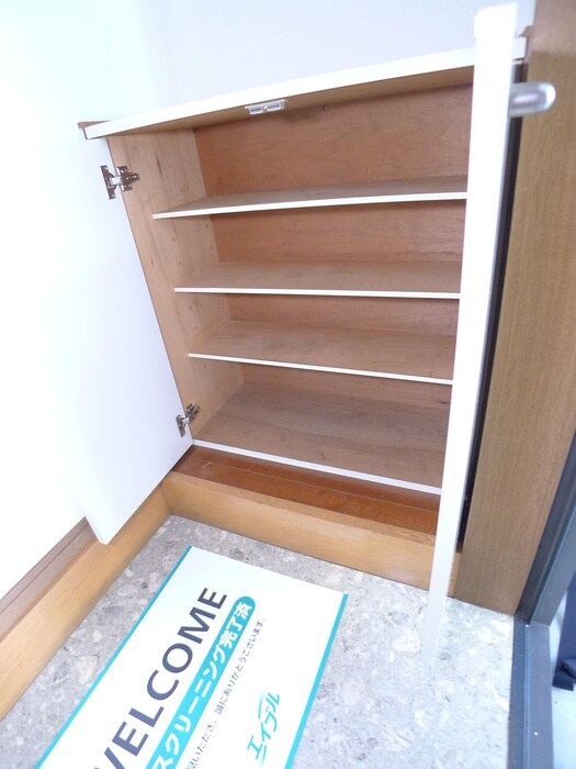 物件内観写真17　(靴箱)