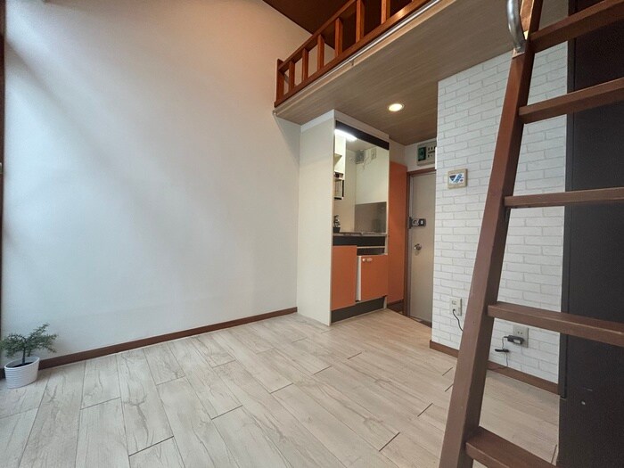 物件内観写真8　(居室)