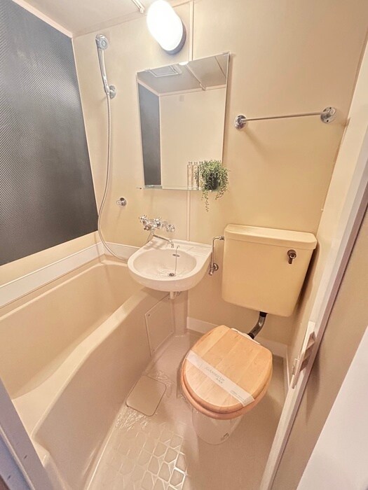 物件内観写真10　(バス／シャワールーム等)