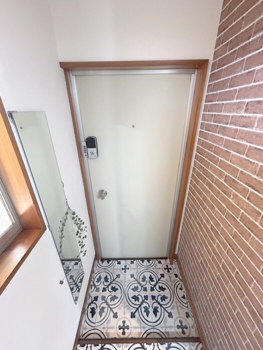物件内観写真11　(玄関)