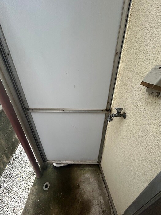 物件内観写真14　(洗濯機置場)