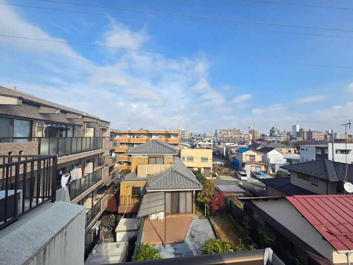 物件内観写真19　(室内からの展望)