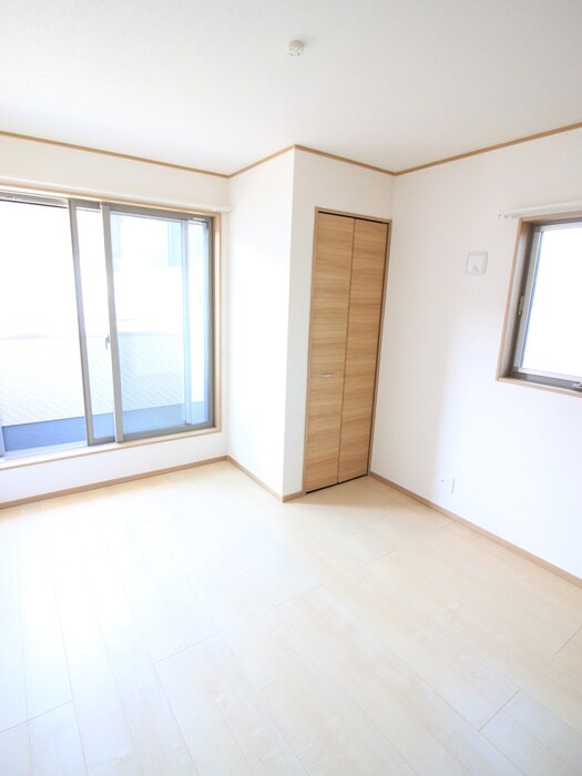 物件内観写真9　(居室)