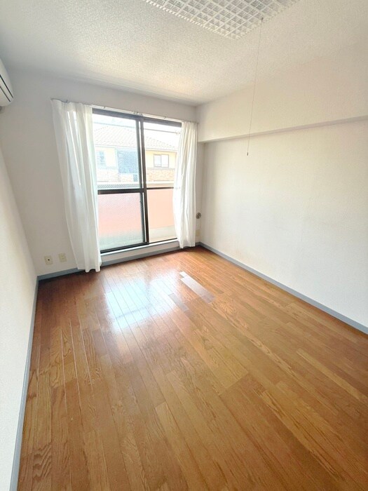 物件内観写真5　(居室)