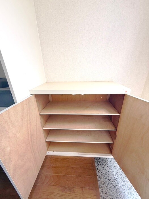 物件内観写真17　(靴箱)