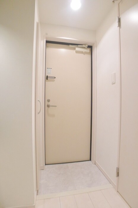 物件内観写真19　(玄関)