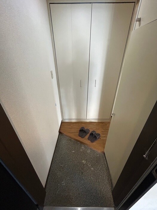 物件内観写真17　(玄関)