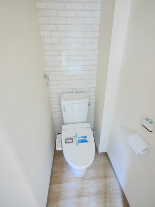 物件内観写真16　(トイレ)