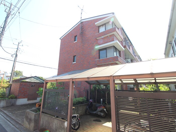 物件外観写真5　(駐輪場)