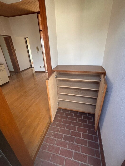 物件内観写真21　(玄関)