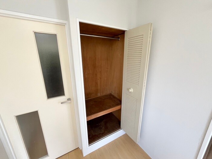 物件内観写真12　(収納)