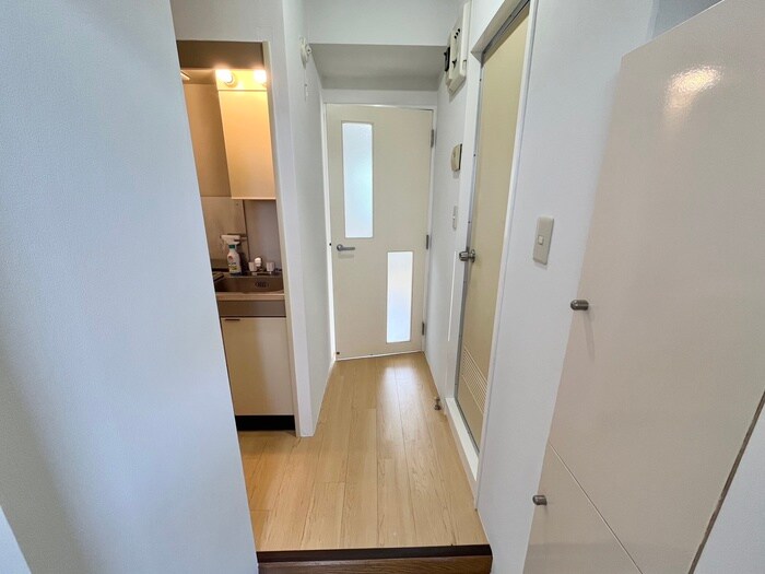 物件内観写真15　(廊下)