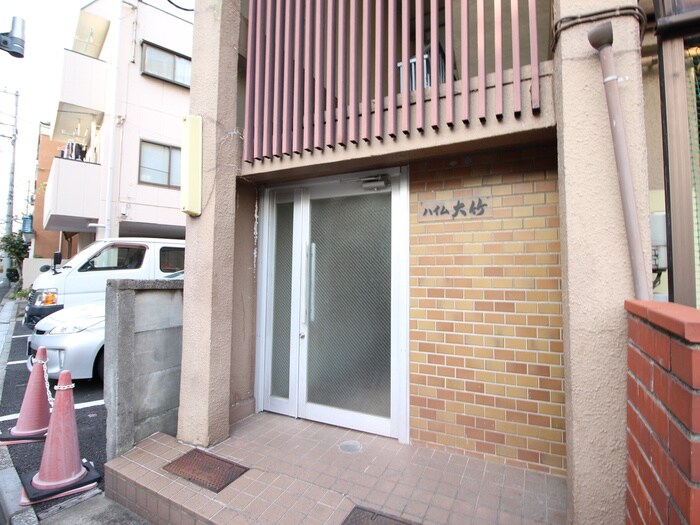 物件外観写真5　(エントランス部分)