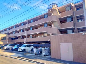 マイキャッスル北綾瀬（302）外観写真