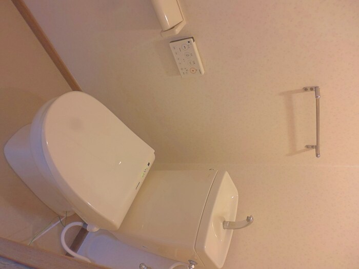 物件内観写真16　(トイレ)