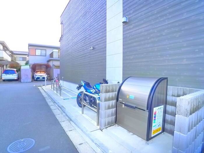 物件外観写真6　(駐輪場)