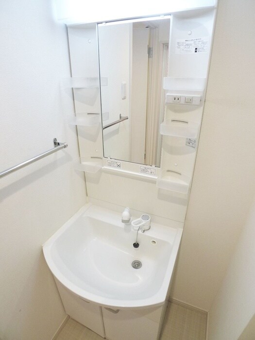 物件内観写真15　(洗面)