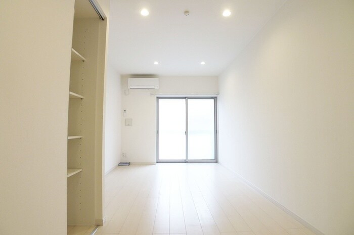 物件内観写真21　(室内からの展望)