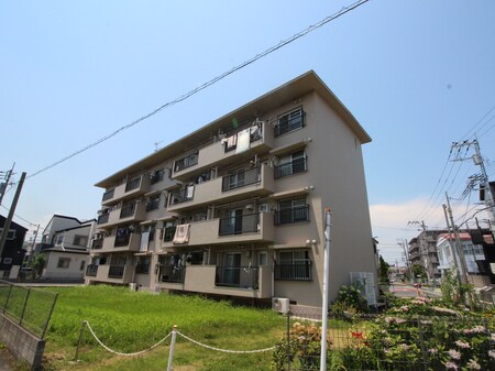 相武台住宅１号棟(201)外観写真