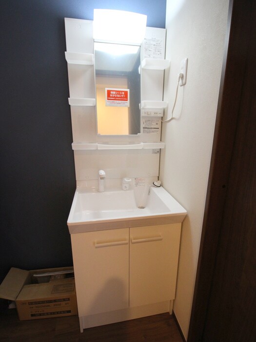 物件内観写真13　(洗面)