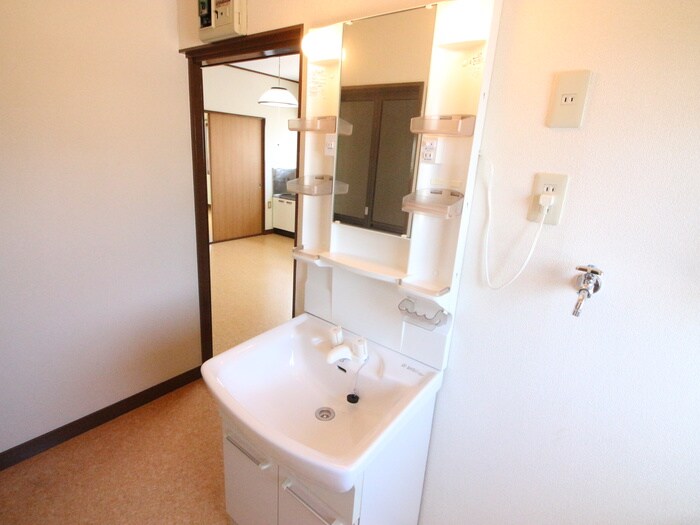 物件内観写真9　(洗面)