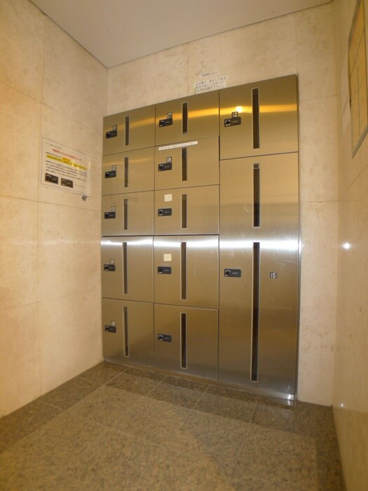 物件外観写真4　(建物設備)