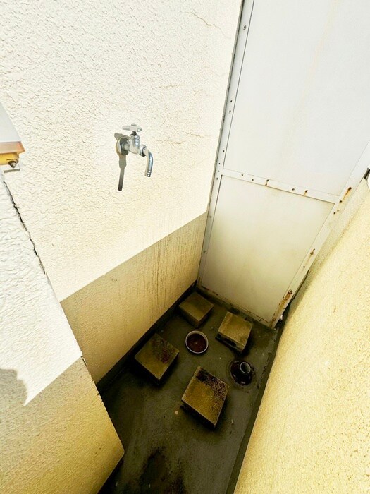 物件内観写真13　(洗濯機置場)