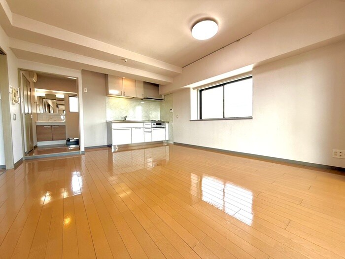 物件内観写真8　(居室)