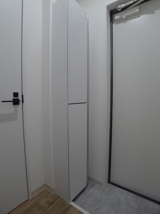 物件内観写真7　(玄関)