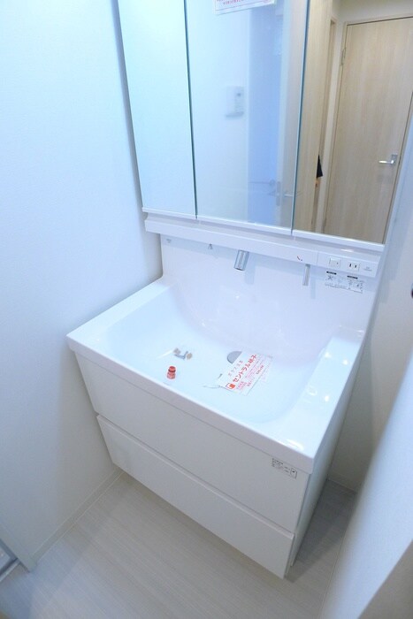 物件内観写真8　(洗面)